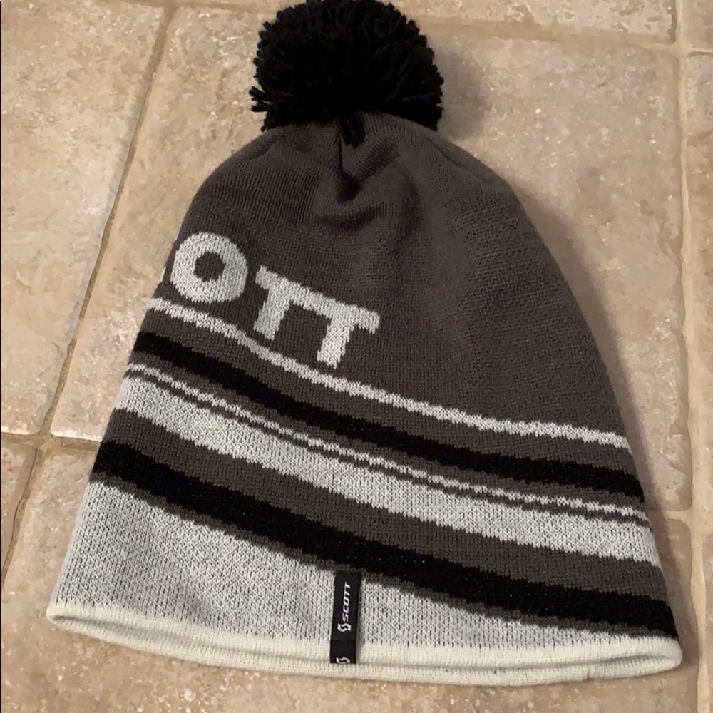 Scott beanie black gray white